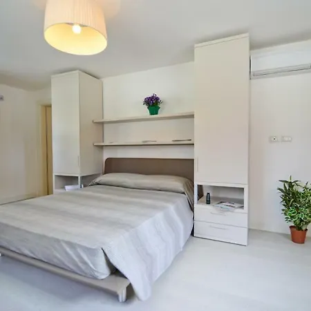 La Fontaine Ξενοδοχείο με διαμερίσματα 4*