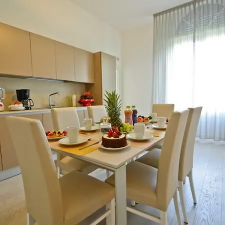 Ξενοδοχείο με διαμερίσματα La Fontaine 4*