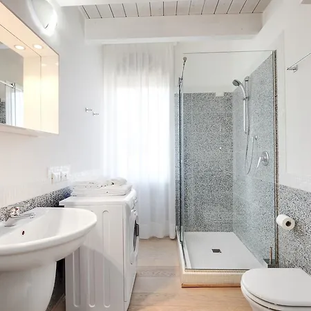 La Fontaine Apart Otel Venedik-Lido