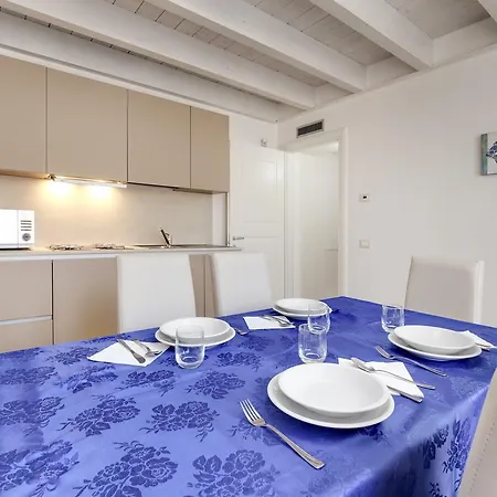 Apart Otel La Fontaine Venedik-Lido