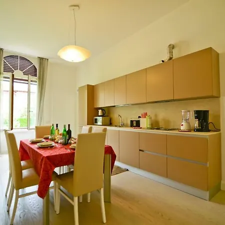 Apart Otel La Fontaine Venedik-Lido