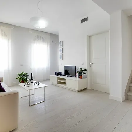 Apart Otel La Fontaine 4*