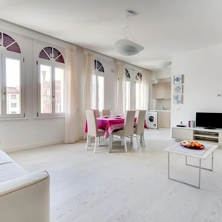 Apart Otel La Fontaine