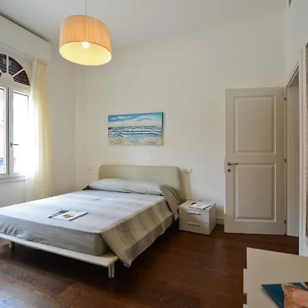 Apart Otel La Fontaine Venedik-Lido