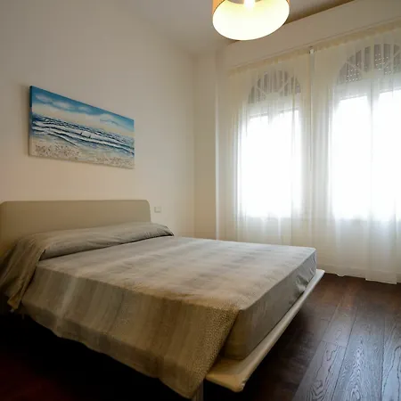 Apart Otel La Fontaine Venedik-Lido