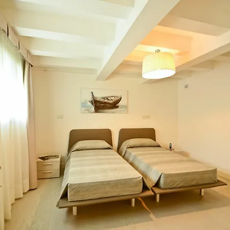 شقة فندقية La Fontaine 4*