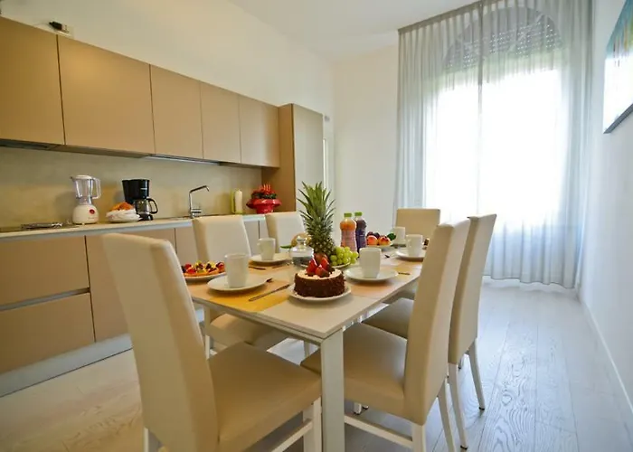 Lägenhetshotell La Fontaine 4*