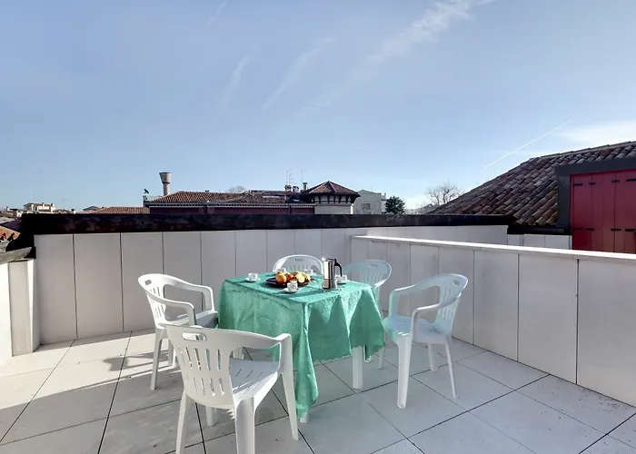 La Fontaine Lägenhetshotell 4*