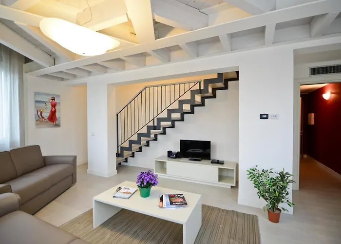 Lägenhetshotell La Fontaine 4*